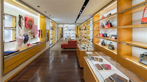 via condotti louis vuitton|louis vuitton store roma italy.